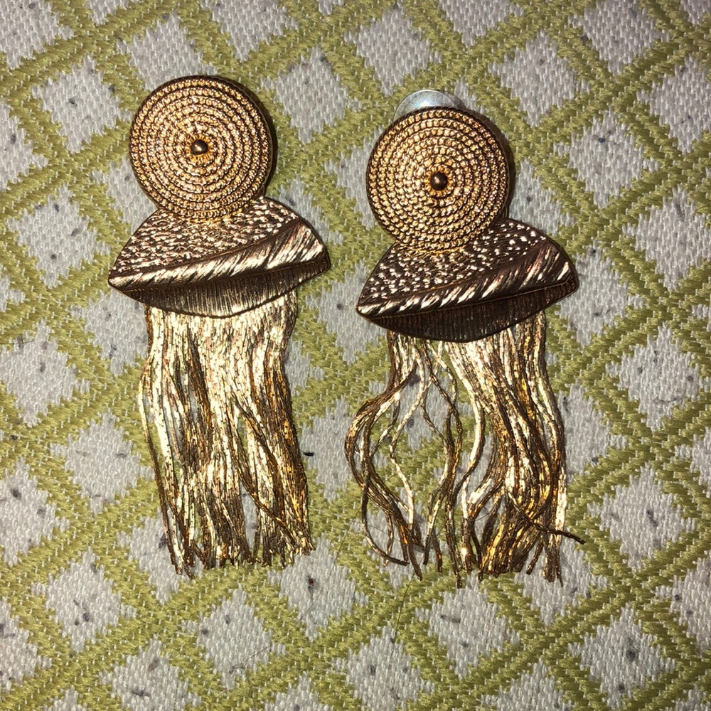 Gold earrings